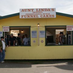 Aunt Linda’s Funnel Cakes